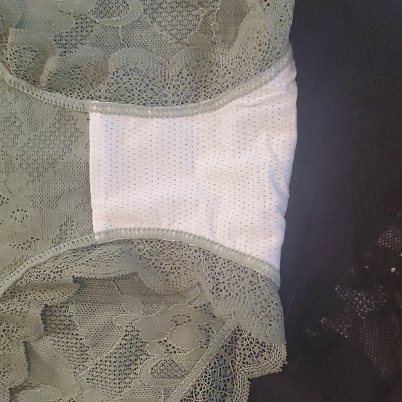 3 lace full coverage panties - Picture 8 of 8